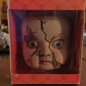 Horror baby decorative head (plastic)